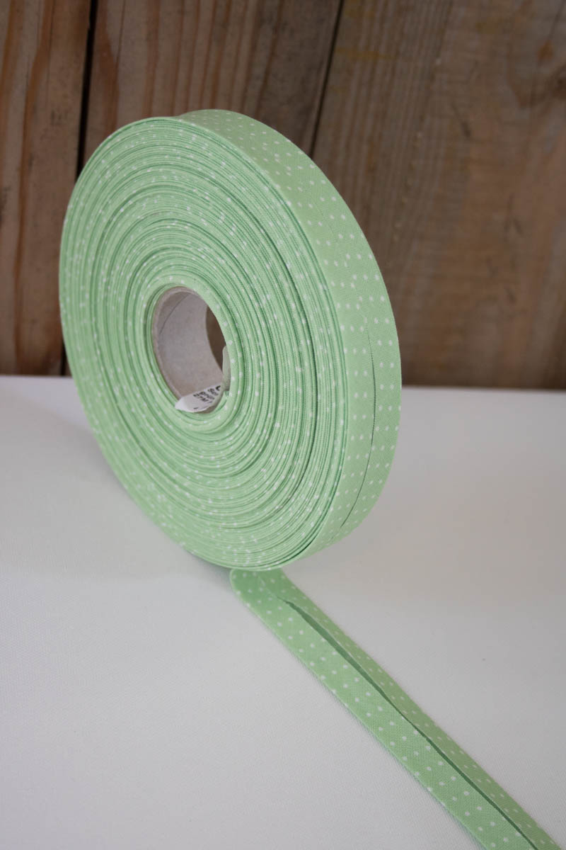 schraegband gruen weiss punkte capri westfalenstoffe naehzimmer mit herz onlineshop