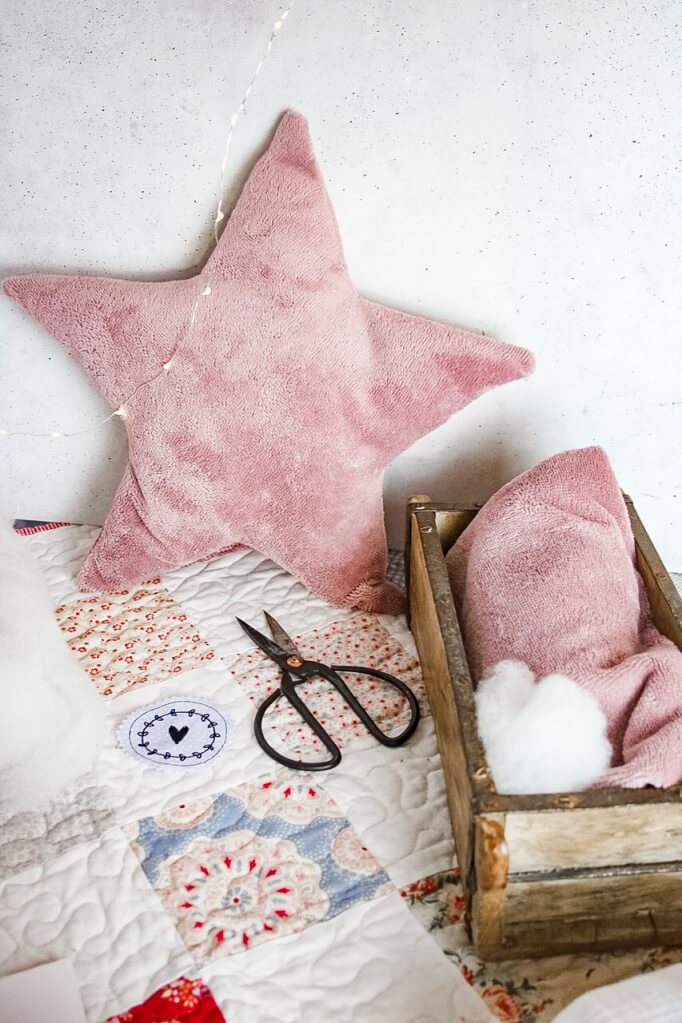 Naehanleitung-Kuschelkissen-aus-Bambusfleece-Naehzimmer-mit-Herz-Stoffladen-Mainz-Zornheim-Onlineshop